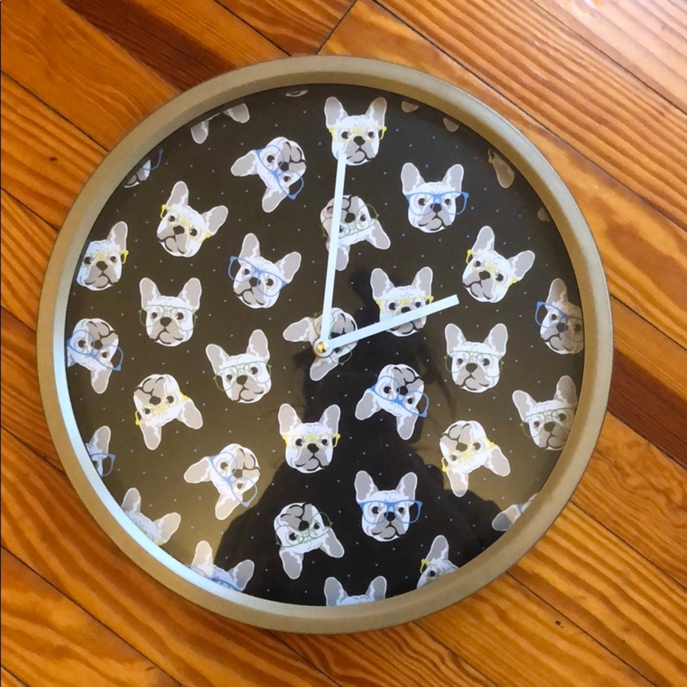 Bulldog clock